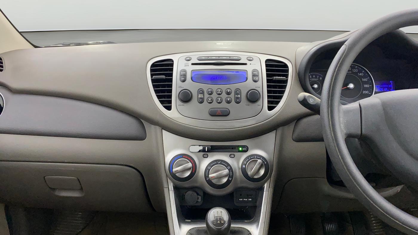 2014 Hyundai i10 SPORTZ 1.1, Petrol, Manual, 20,612 km, Air Conditioner