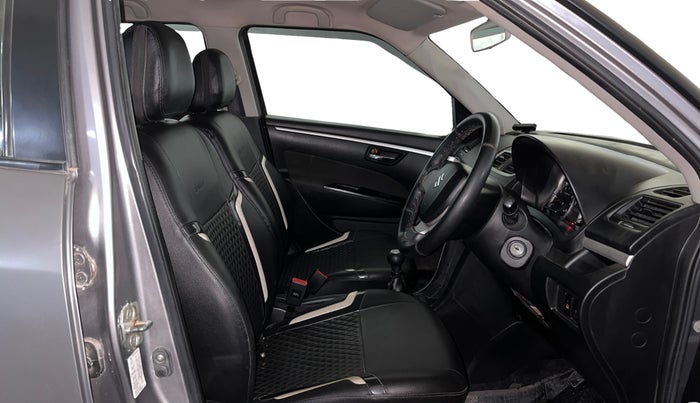 2016 Maruti Swift VXI, Petrol, Manual, 43,003 km, Right Side Front Door Cabin