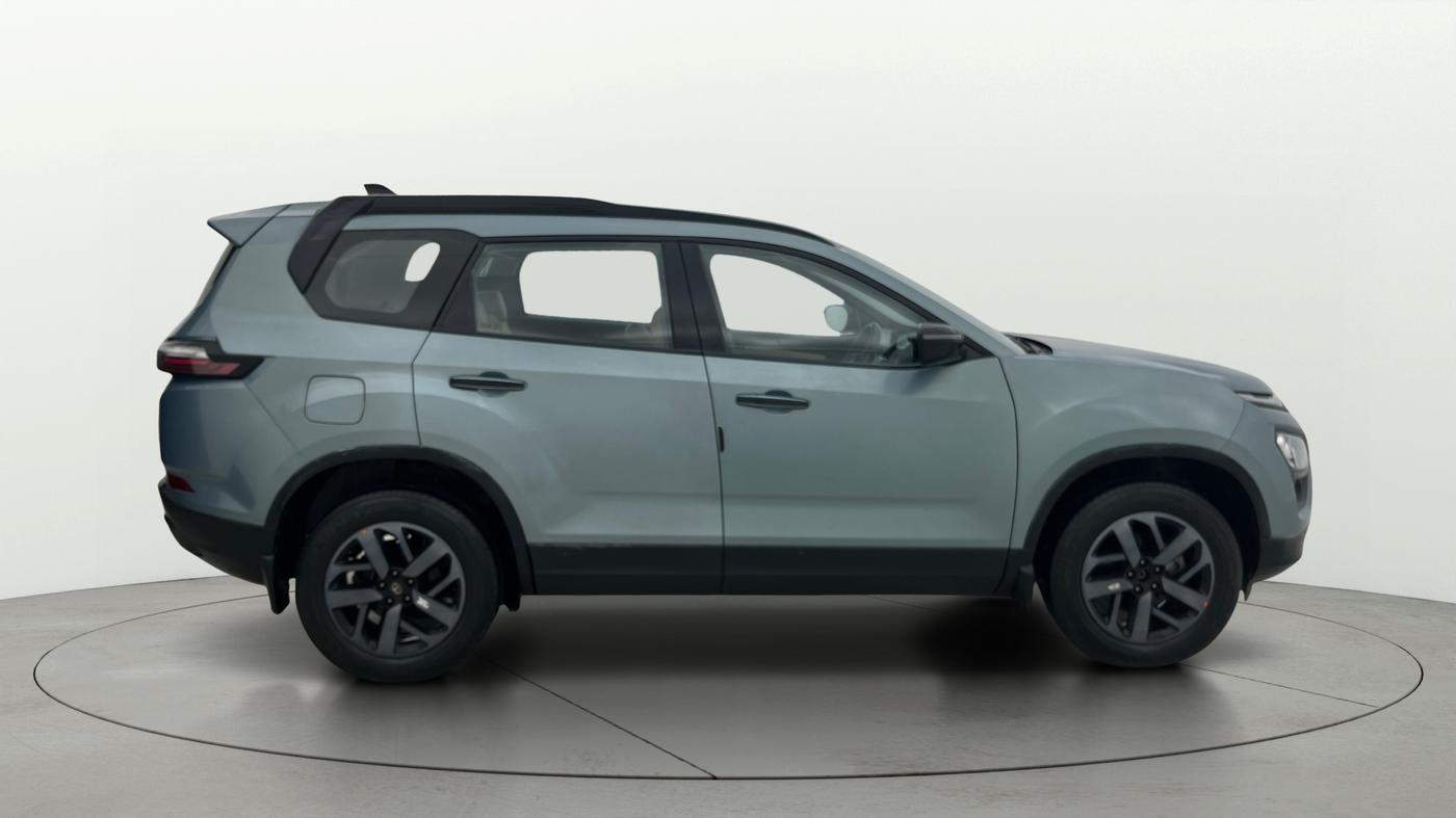 2022 Tata Safari XZA PLUS, Diesel, Automatic, 45,363 km, Right Side View