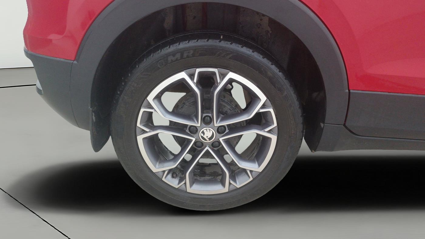2022 Skoda KUSHAQ STYLE 1.0L TSI AT (6 AIRBAGS), Petrol, Automatic, 22,517 km, Right Rear Wheel