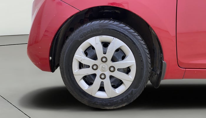 2014 Hyundai Eon SPORTZ, Petrol, Manual, 28,305 km, Left Front Wheel