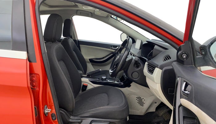 2021 Tata NEXON XZA PLUS (O) PETROL, Petrol, Automatic, 60,391 km, Right Side Front Door Cabin