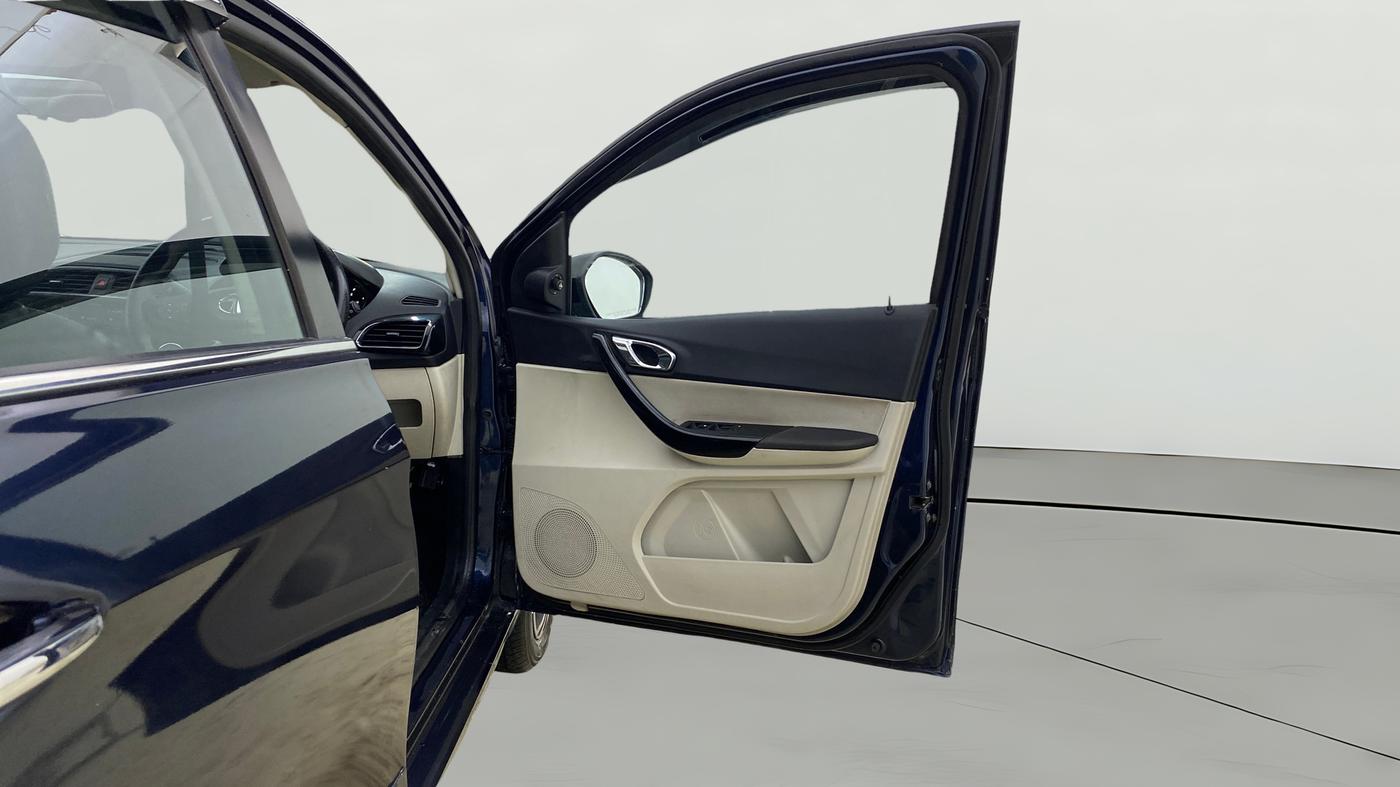2022 Tata TIGOR XZ PLUS CNG LEATHERETTE PACK, CNG, Manual, 95,622 km, RHS Front Door