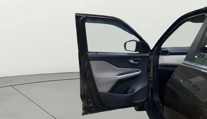 2021 Nissan MAGNITE XL, Petrol, Manual, 85,468 km, LHS Front Door