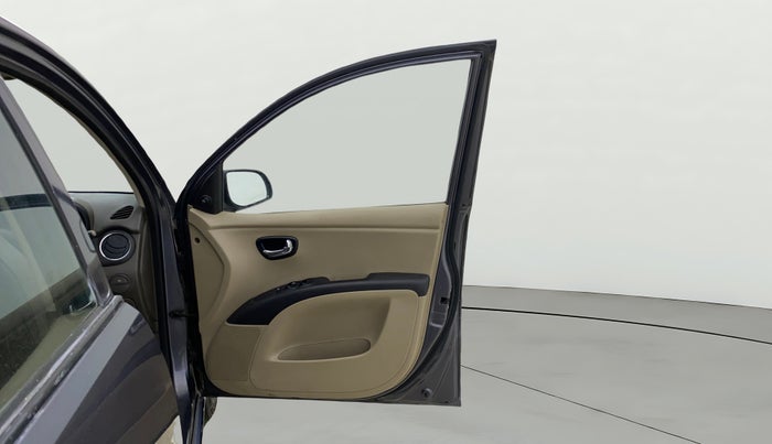 2014 Hyundai i10 SPORTZ 1.1, Petrol, Manual, 30,305 km, RHS Front Door