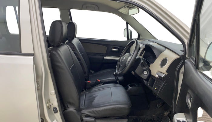 2016 Maruti Wagon R 1.0 LXI CNG, CNG, Manual, 45,686 km, Right Side Front Door Cabin