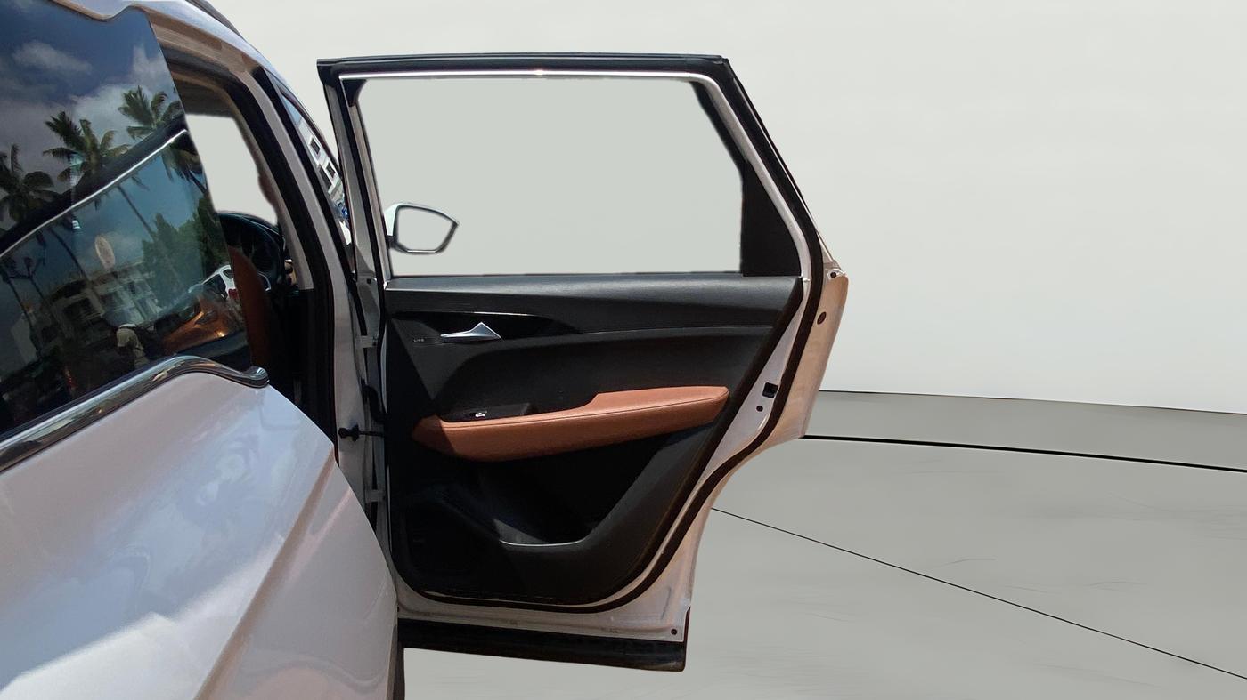 2021 MG HECTOR PLUS SMART 1.5 PETROL TURBO DCT 6-STR, Petrol, Automatic, 48,801 km, RHS Rear Door