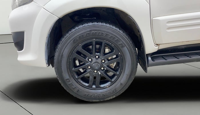 2014 Toyota Fortuner 3.0 4X2 AT, Diesel, Automatic, 82,343 km, Left Front Wheel