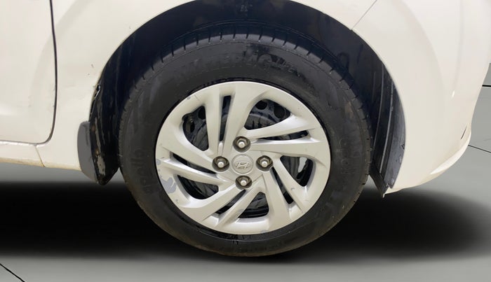 2022 Hyundai AURA S 1.2, Petrol, Manual, 43,880 km, Right Front Wheel