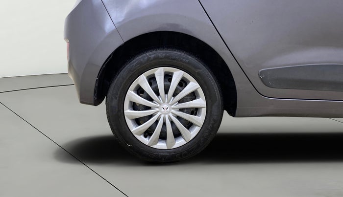 2016 Hyundai Grand i10 SPORTZ 1.1 CRDI, Diesel, Manual, 1,28,999 km, Right Rear Wheel