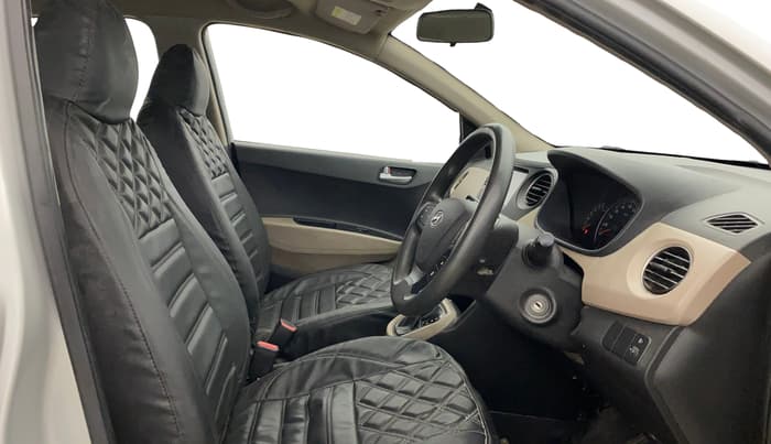 2018 Hyundai Grand i10 SPORTZ AT 1.2 KAPPA VTVT, Petrol, Automatic, 60,312 km, Right Side Front Door Cabin