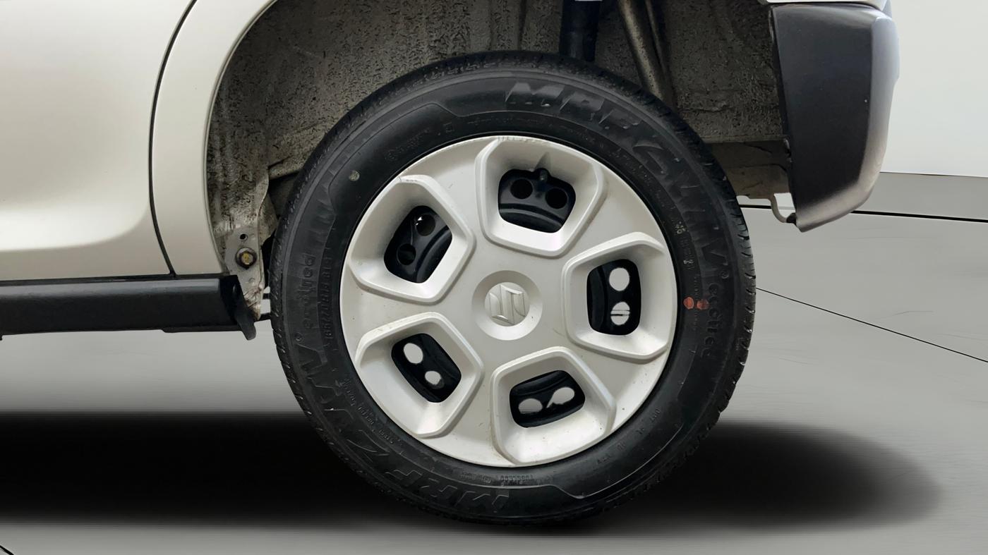 2022 Maruti S PRESSO VXI (O), Petrol, Manual, 2,798 km, Left Rear Wheel