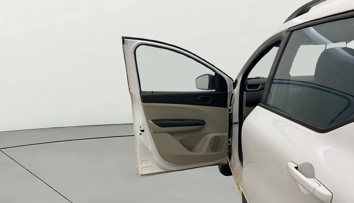 2024 Renault TRIBER RXT, Petrol, Manual, 8,408 km, LHS Front Door