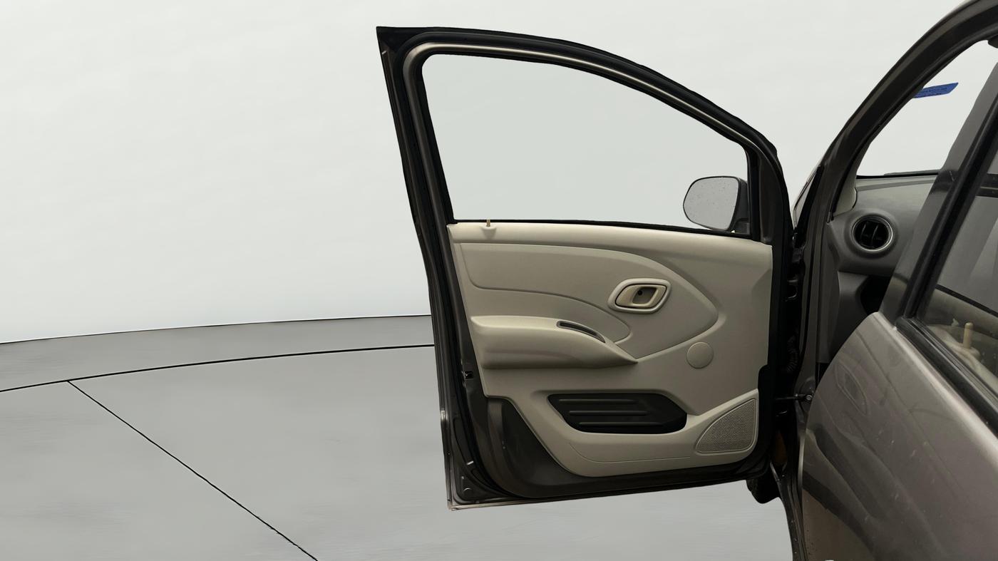 2016 Datsun Redi Go T (O), Petrol, Manual, 19,536 km, LHS Front Door