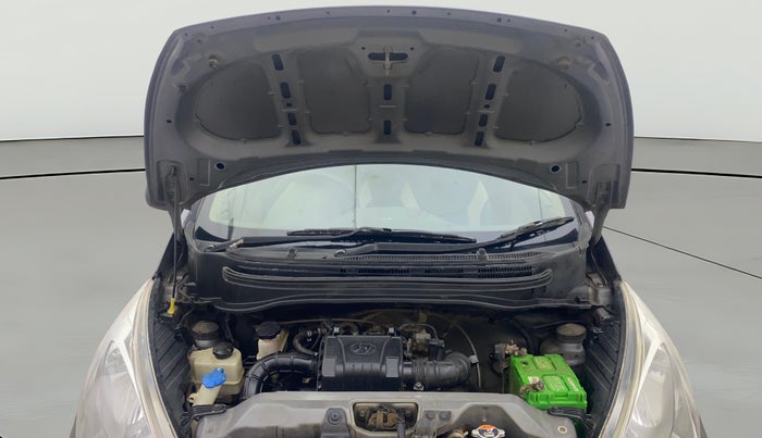 2018 Hyundai Eon MAGNA +, Petrol, Manual, 1,09,456 km, Open Bonet