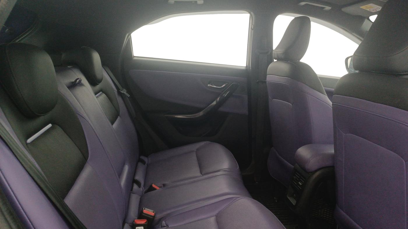 2023 Tata NEXON FEARLESS PURPLE + SUNROOF DUAL TONE 1.2 PETROL, Petrol, Manual, 25,480 km, Right Side Rear Door Cabin