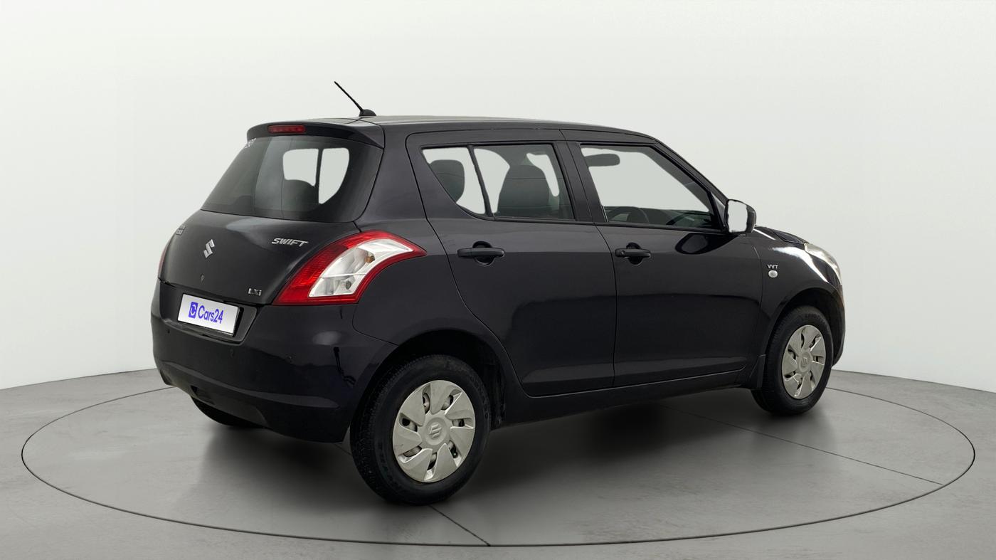 2017 Maruti Swift LXI (O), Petrol, Manual, 56,586 km, Right Back Diagonal