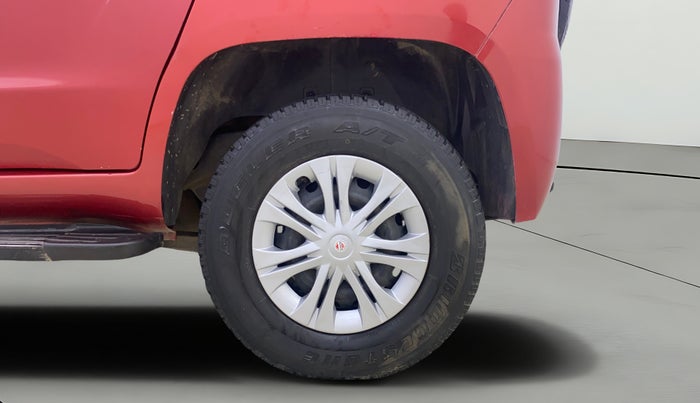 2016 Mahindra TUV300 T6, Diesel, Manual, 73,681 km, Left Rear Wheel