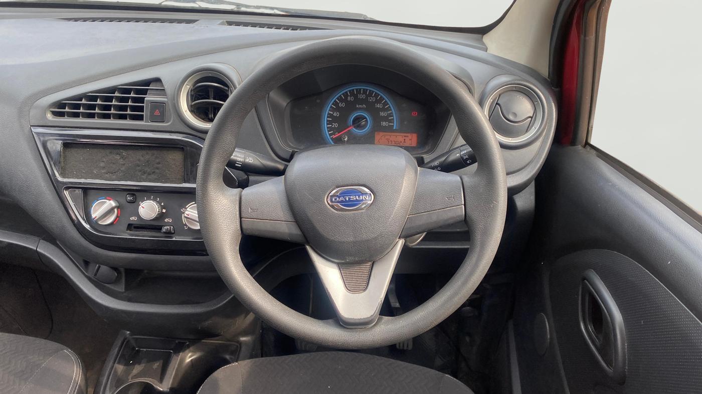 2017 Datsun Redi Go T (O), Petrol, Manual, 77,697 km, Steering Wheel Close Up