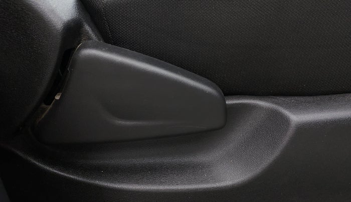 2021 Datsun Redi Go T(O), Petrol, Manual, 31,017 km, Driver Side Adjustment Panel
