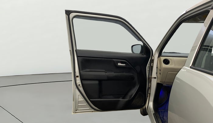 2022 Maruti New Wagon-R VXI CNG 1.0, CNG, Manual, 34,657 km, LHS Front Door