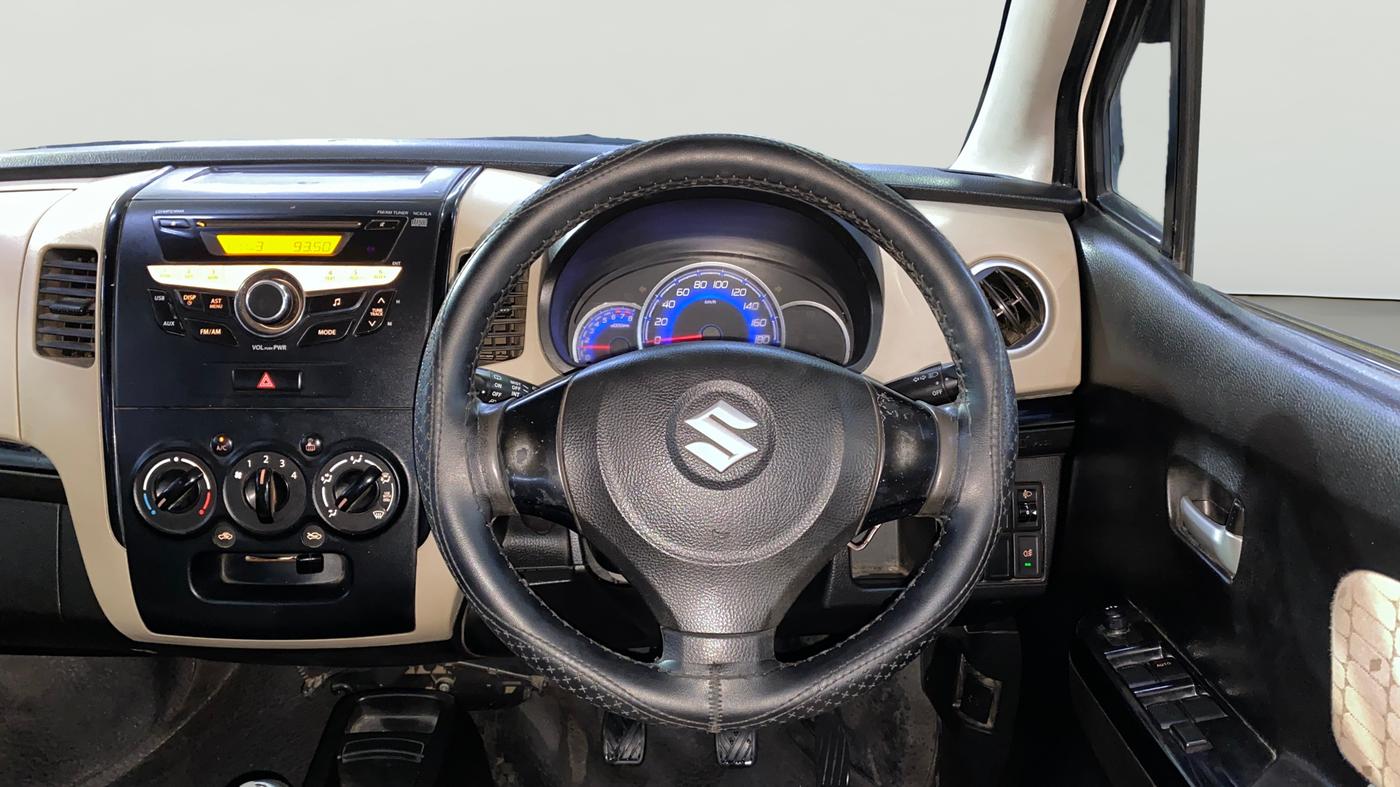 2018 Maruti Wagon R 1.0 VXI, CNG, Manual, 1,18,844 km, Steering Wheel Close Up