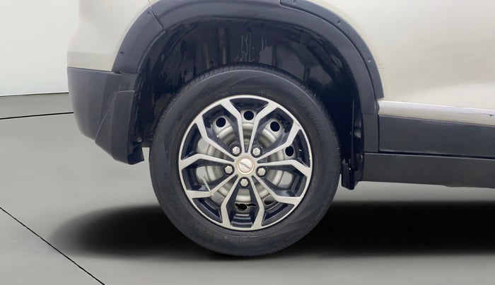 2022 Maruti Vitara Brezza LXI, Petrol, Manual, 28,462 km, Right Rear Wheel