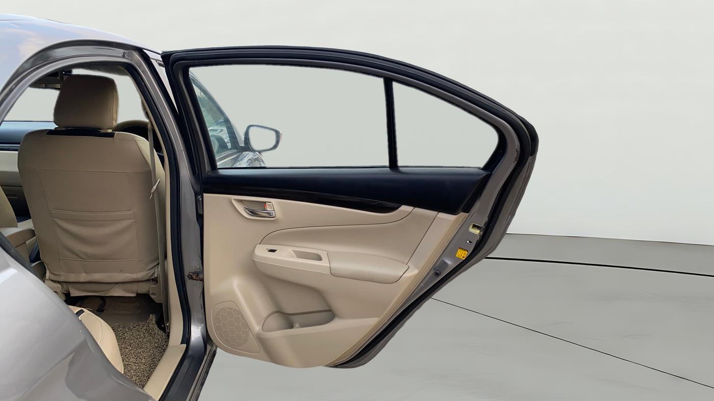 2014 Maruti Ciaz ZXI, Petrol, Manual, 65,830 km, RHS Rear Door