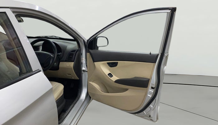 2015 Hyundai Eon ERA +, Petrol, Manual, 67,607 km, RHS Front Door