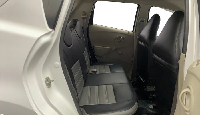 2014 Datsun Go T, Petrol, Manual, 61,446 km, Right Side Rear Door Cabin