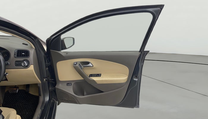 2016 Volkswagen Vento HIGHLINE PETROL AT, Petrol, Automatic, 1,21,165 km, RHS Front Door