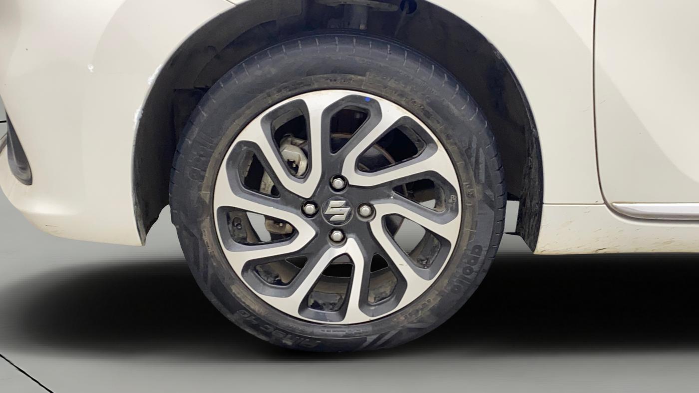 2023 Maruti Baleno ALPHA PETROL 1.2, Petrol, Manual, 35,226 km, Left Front Wheel