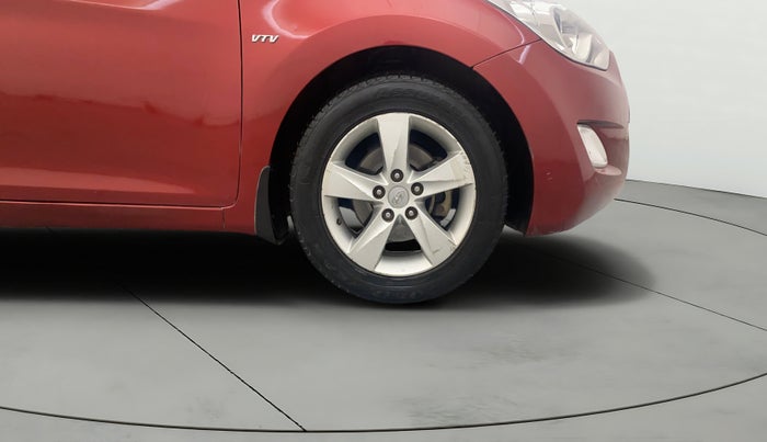 2013 Hyundai New Elantra 1.8 SX MT VTVT, Petrol, Manual, 34,857 km, Right Front Wheel