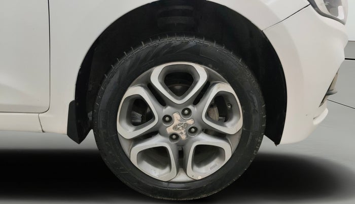 2018 Hyundai Elite i20 ASTA 1.2 DUAL TONE, Petrol, Manual, 53,566 km, Right Front Wheel