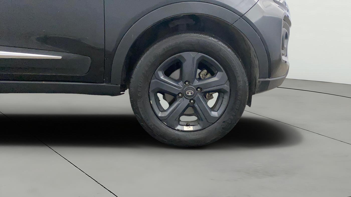 2022 Tata NEXON XZ PLUS (HS) PETROL DARK EDITION, Petrol, Manual, 29,339 km, Right Front Wheel