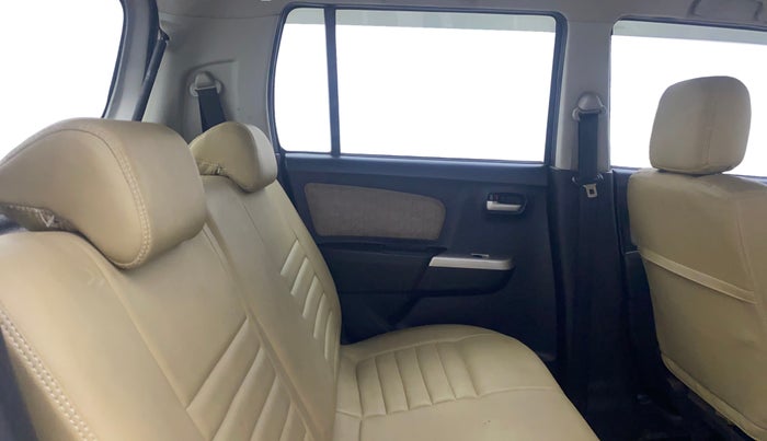 2014 Maruti Wagon R 1.0 VXI, Petrol, Manual, 18,611 km, Right Side Rear Door Cabin