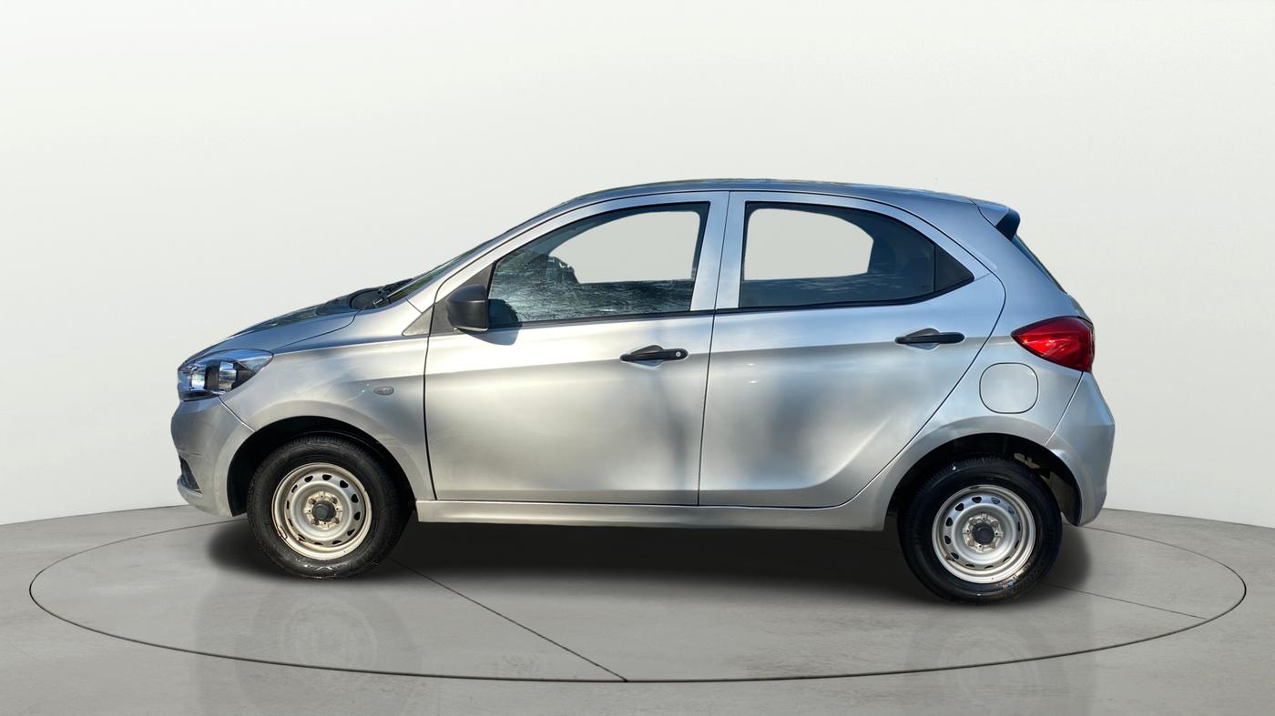 2017 Tata Tiago XE PETROL, Petrol, Manual, 21,511 km, Left Side
