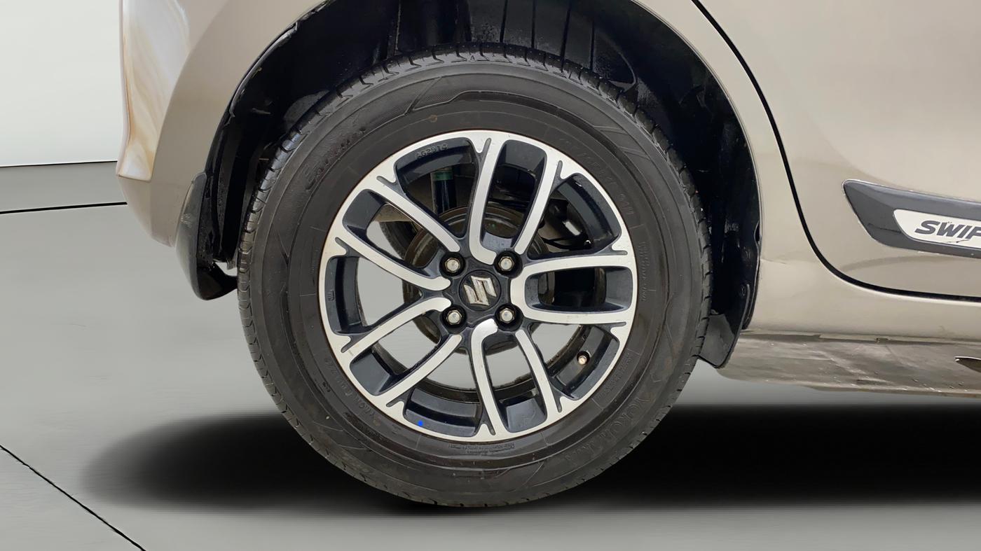 2018 Maruti Swift ZXI PLUS, Petrol, Manual, 1,12,825 km, Right Rear Wheel