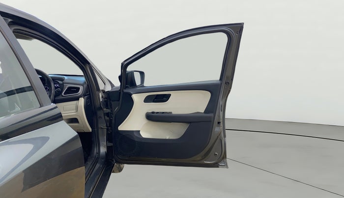 2022 Tata ALTROZ XM PLUS PETROL, Petrol, Manual, 39,977 km, RHS Front Door