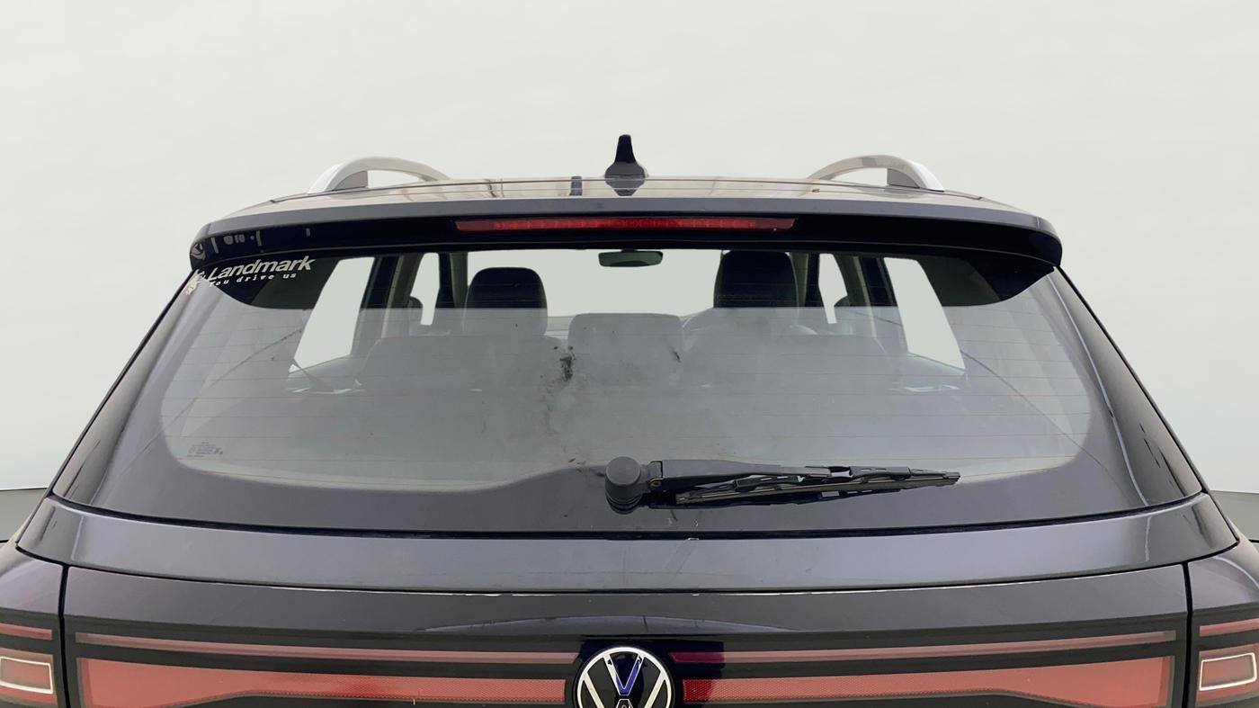 2022 Volkswagen TAIGUN TOPLINE 1.0 TSI AT, Petrol, Automatic, 1,16,362 km, Rear Windshield