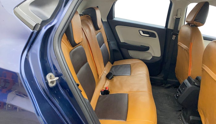 2022 Tata ALTROZ XZA, Petrol, Automatic, 41,552 km, Right Side Rear Door Cabin