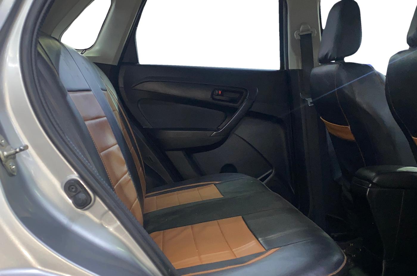 2022 Maruti Vitara Brezza LXI, Petrol, Manual, 15,627 km, Right Side Rear Door Cabin
