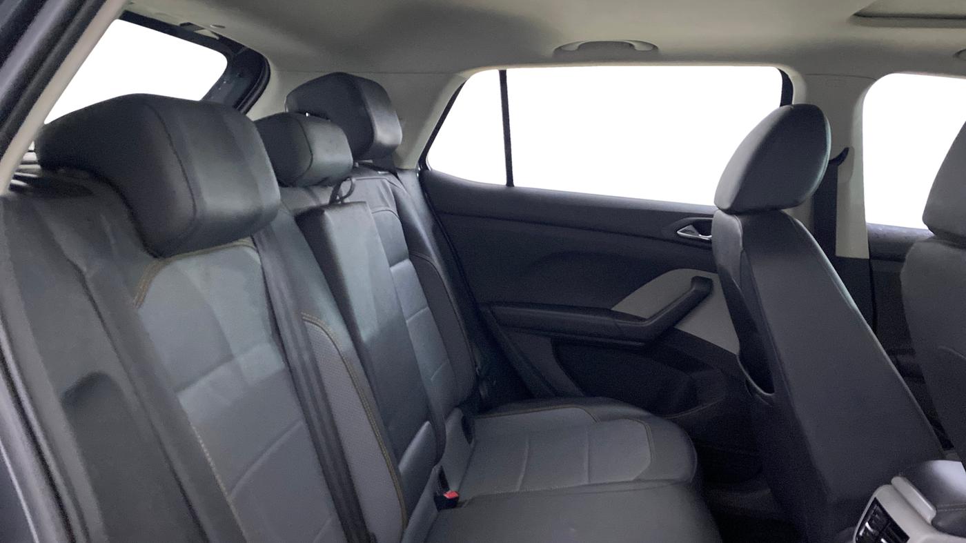 2022 Skoda KUSHAQ STYLE 1.5L TSI DSG, Petrol, Automatic, 34,453 km, Right Side Rear Door Cabin