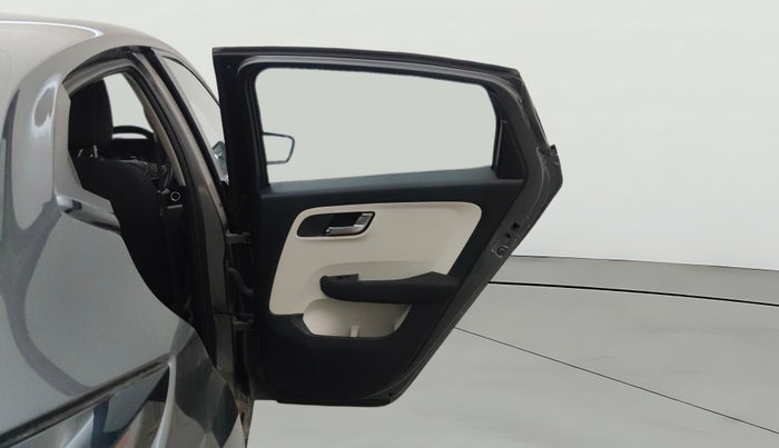 2022 Tata ALTROZ XZA, Petrol, Automatic, 30,142 km, RHS Rear Door