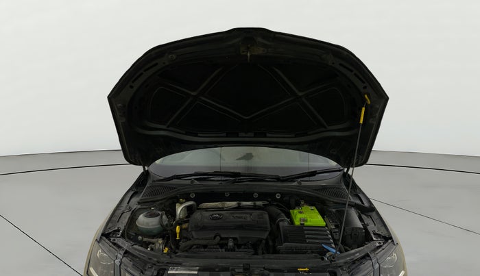 2017 Skoda Octavia STYLE 1.8 TSI AT, Petrol, Automatic, 92,155 km, Open Bonet