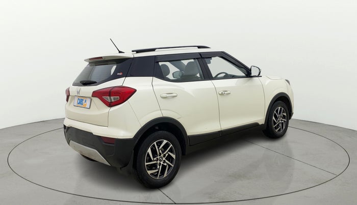 2023 Mahindra XUV300 W8 (O) 1.5 DIESEL AMT, Diesel, Automatic, 90,866 km, Right Back Diagonal