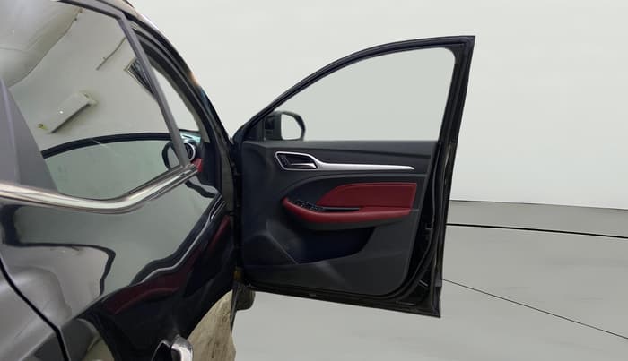 2022 MG ASTOR SAVVY 1.3 TURBO AT S RED, Petrol, Automatic, 14,541 km, RHS Front Door
