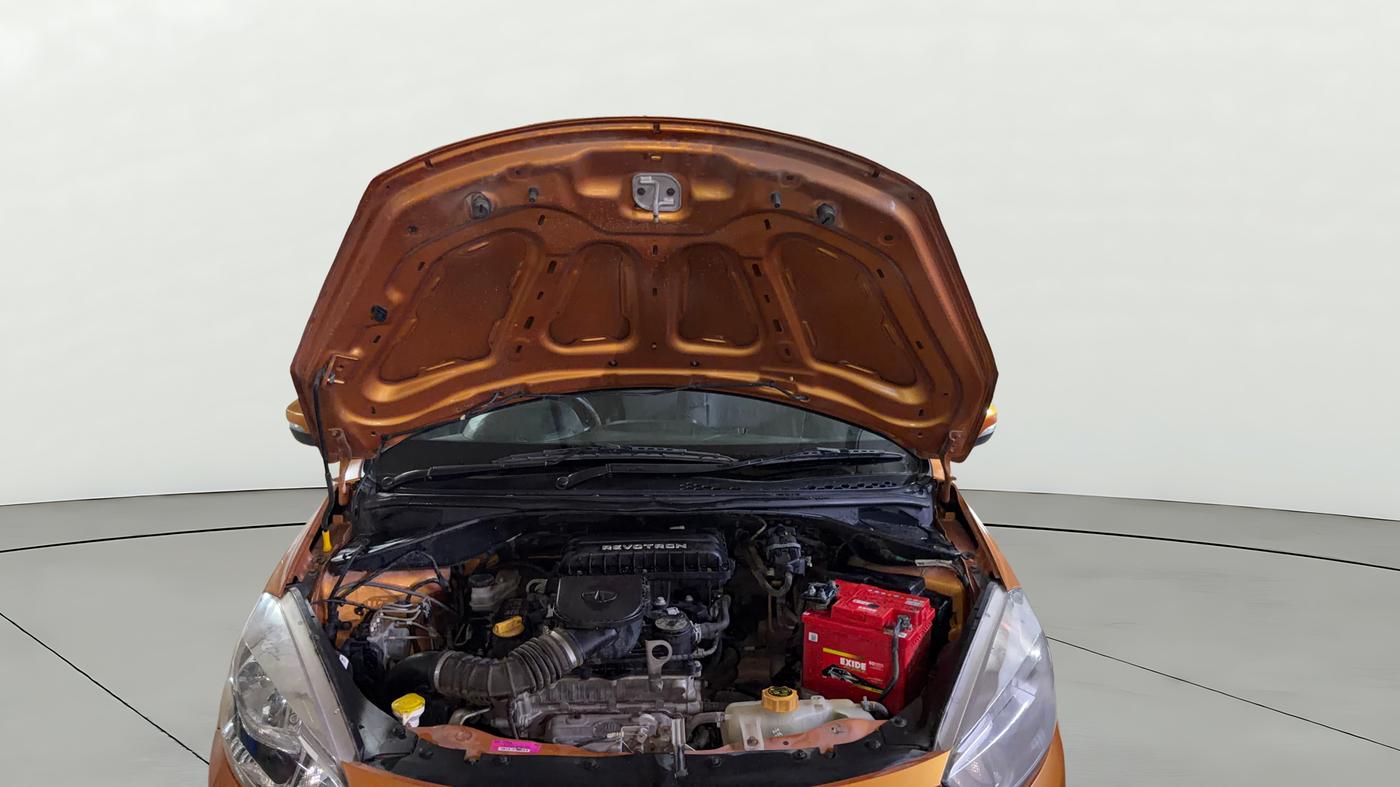 2018 Tata Tiago XZ PETROL, Petrol, Manual, 60,058 km, Open Bonet