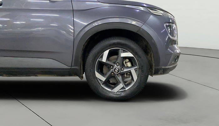 2019 Hyundai VENUE SX 1.4 CRDI, Diesel, Manual, 1,32,156 km, Right Front Wheel