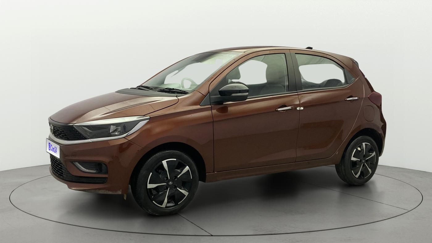 2025 Tata Tiago XZA, Petrol, Automatic, 13,183 km, Left Front Diagonal